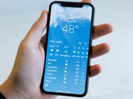 How to Set Up Rain and Snow Alerts on iPhone